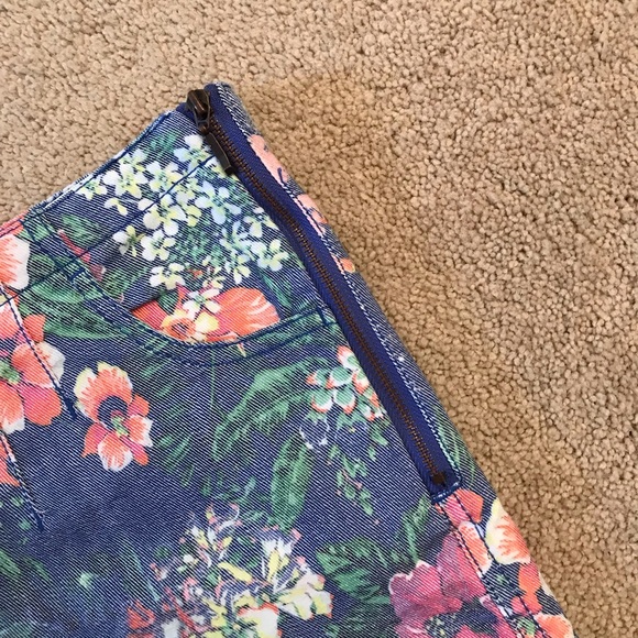 GB Gianni Bini Floral Shorts Womens Size 7 Shorty Shorts Low Waist - Picture 9 of 11